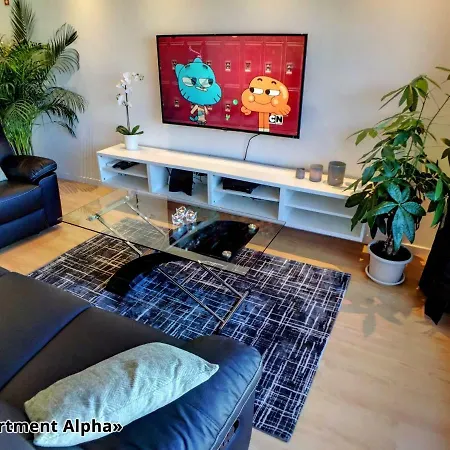 Alpha - 2 Bedrooms, Private Rooftop Patio With Hot Tub, Bbq And View