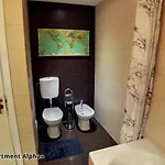 Alpha - 2 Bedrooms, Private Rooftop Patio With Hot Tub, Bbq And View アパート フェラグド