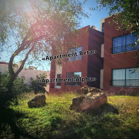 Apartment Alpha - 2 Bedrooms, Private Rooftop Patio With Hot Tub, Bbq And View *