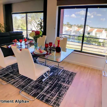 Alpha - 2 Bedrooms, Private Rooftop Patio With Hot Tub, Bbq And View