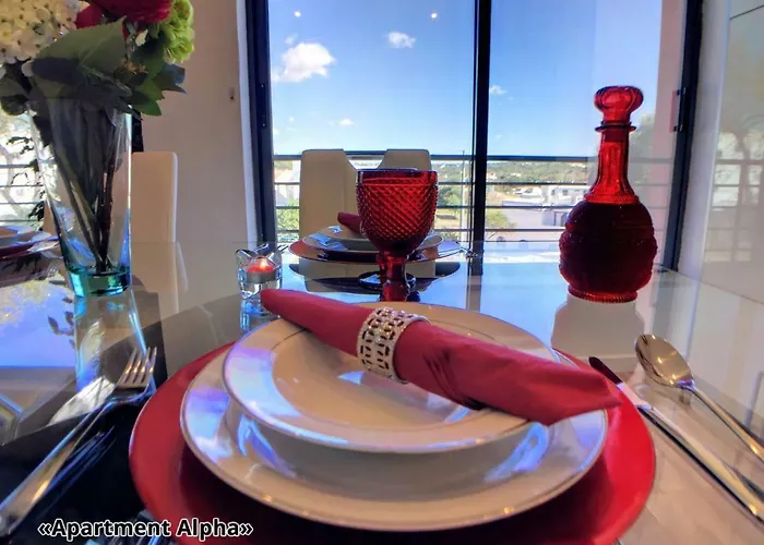 Alpha - 2 Bedrooms, Private Rooftop Patio With Hot Tub, Bbq And View Apartman Ferragudo