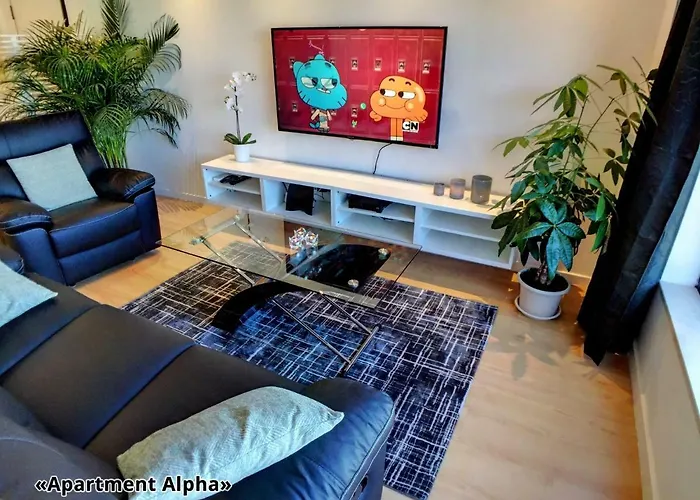 Alpha - 2 Bedrooms, Private Rooftop Patio With Hot Tub, Bbq And View
