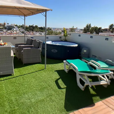 Alpha - 2 Bedrooms, Private Rooftop Patio With Hot Tub, Bbq And View * Феррагуду